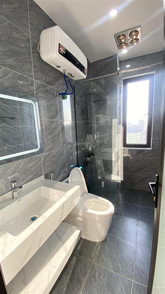 Chỉ hơn 3 tỷ xíu nhà 4 tầng 43m2 lô góc 2 mặt thoáng, ngõ thông oto đỗ cửa, hùng vương, hồng bàng