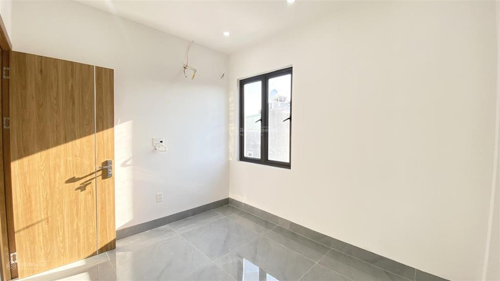 Chỉ hơn 3 tỷ xíu nhà 4 tầng 43m2 lô góc 2 mặt thoáng, ngõ thông oto đỗ cửa, hùng vương, hồng bàng