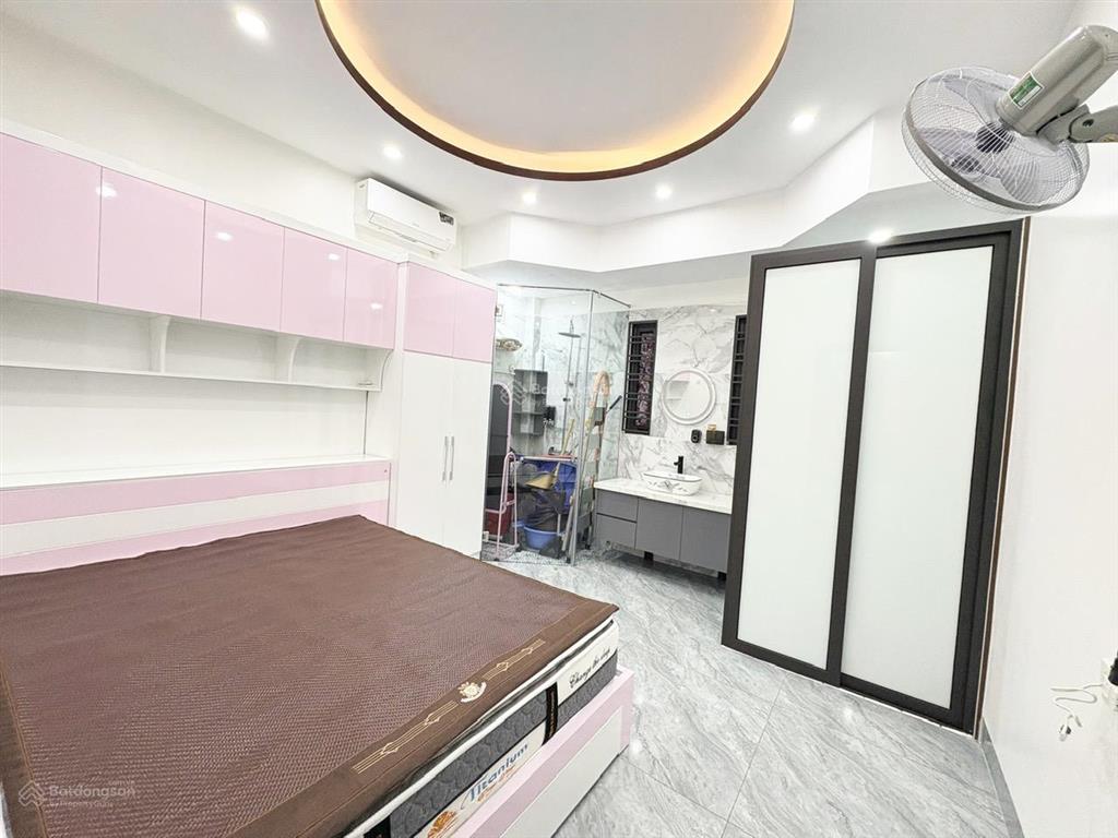 Chỉ hơn 3 tỷ xíu nhà 3 tầng 55m2 về thị trấn an dương chỉ 3 phút đi xe