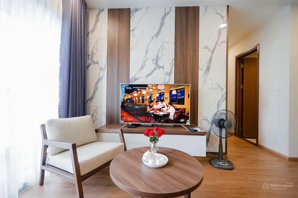 Trung tâm hạ cho thuê căn hộ chung cư tầng 5, view thành phố tòa s1 the shapphire hạ long.