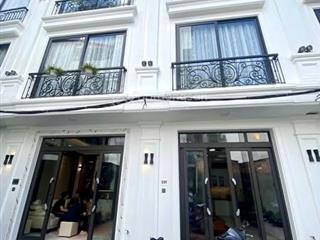 Siêu phẩm nhà yên hoà mới đẹp full nội thất đẹp sang trọng đắt đỏ gần phố giá 7.9 tỷ