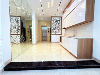 Bán nhà nam từ liêm ngõ thông ô tô thang máy 35m2 5 tầng full nội thất giá 7.9 tỷ.