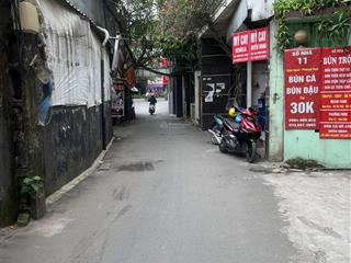 Bán toà nhà dòng tiền cầu giấy 50/60m2 7 tầng thang máy 12 phòng khép kín giá 17 tỷ 20m ta mặt phố