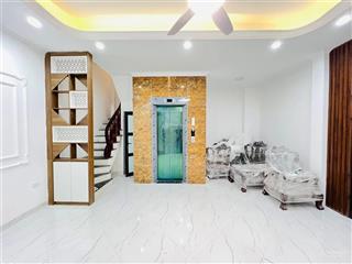 Bán nhà cầu giấy ô tô sát 36m2 6 tầng thằng máy sổ vuông đủ nội thất giá 8.7 tỷ nhà về ở luôn