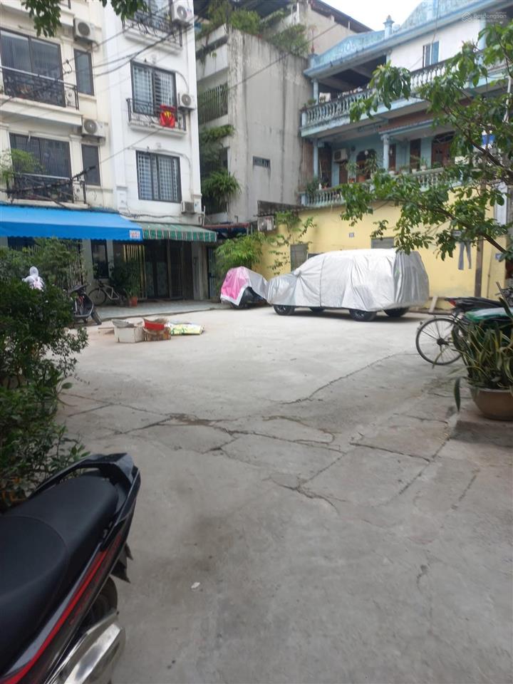 Bán nhà cầu giấy sát ngoại giao đoàn 35m2 5 tầng lô góc full nội thất sát phố gần ô tô nhà thoáng