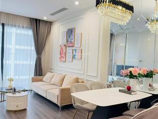 Bán căn hộ thông thuỷ 69m2, căn góc tài toà r1.05 zenpark, sẵn đồ xịn vào ở ngay, tầng đẹp.