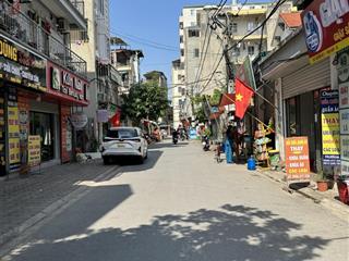 Bán căn nhà 120m2, thiết kế 4 tầng có 23 phòng trọ cho thuê, mặt phố cửu việt 1, tt trâu quỳ