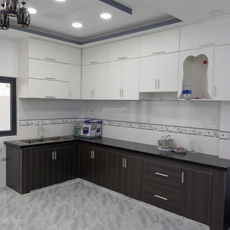 Nhà đẹp hẻm rộng 1 trệt 1 lửng 1 lầu, 4pn, hẻm thông, giá 5.98 tỷ, mai hắc đế chính chủ