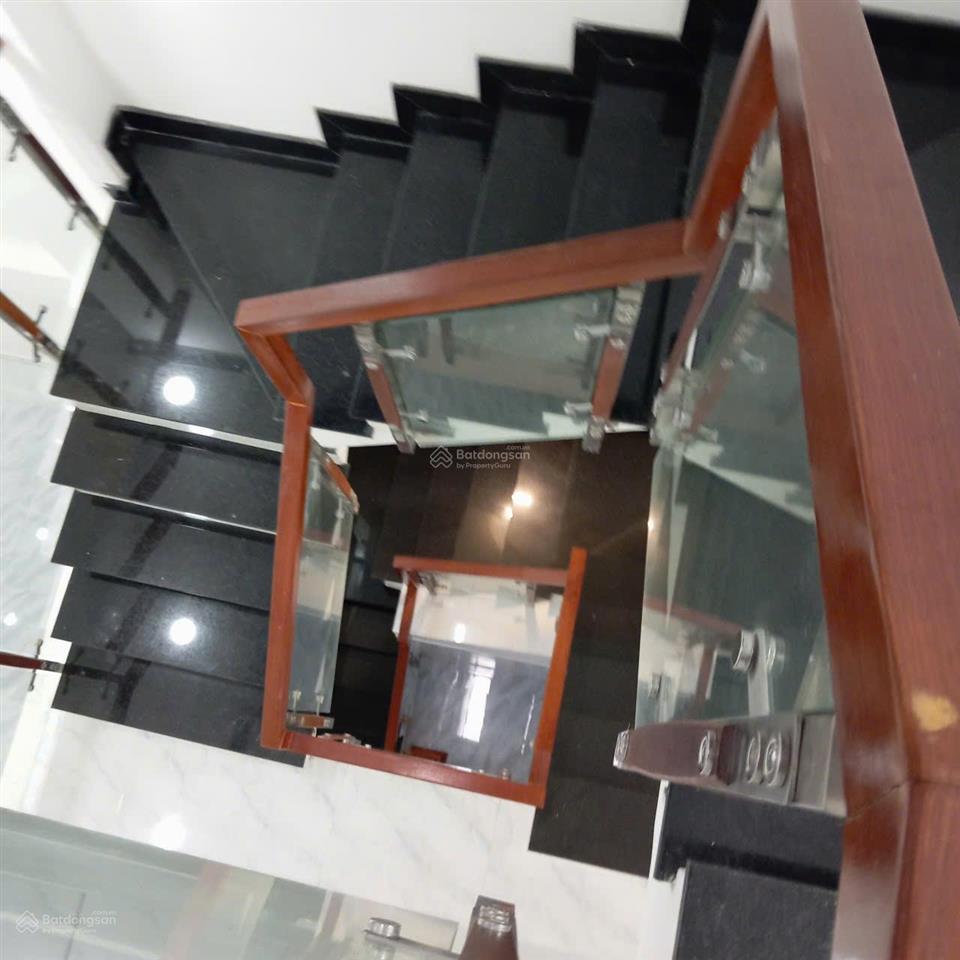 Nhà đẹp hẻm rộng 1 trệt 1 lửng 1 lầu, 4pn, hẻm thông, giá 5.98 tỷ, mai hắc đế chính chủ