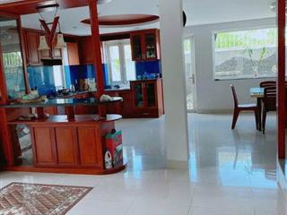 Tôi cần cho thuê Căn Biệt Thự - 200m2 - 4PN - 5WC ở KDC 13E intresco giá 20 Tr/th