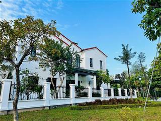 Chủ nhà chuyển sang nước ngoài định cư nên bán lại căn bt 402.6m2 vip nhất vista lago nam an khánh