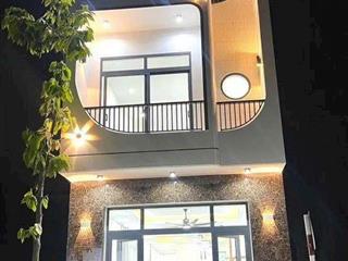 Bán nhà 1 trệt 1 lầu ngay chợ Bà Tri - tặng nội thất