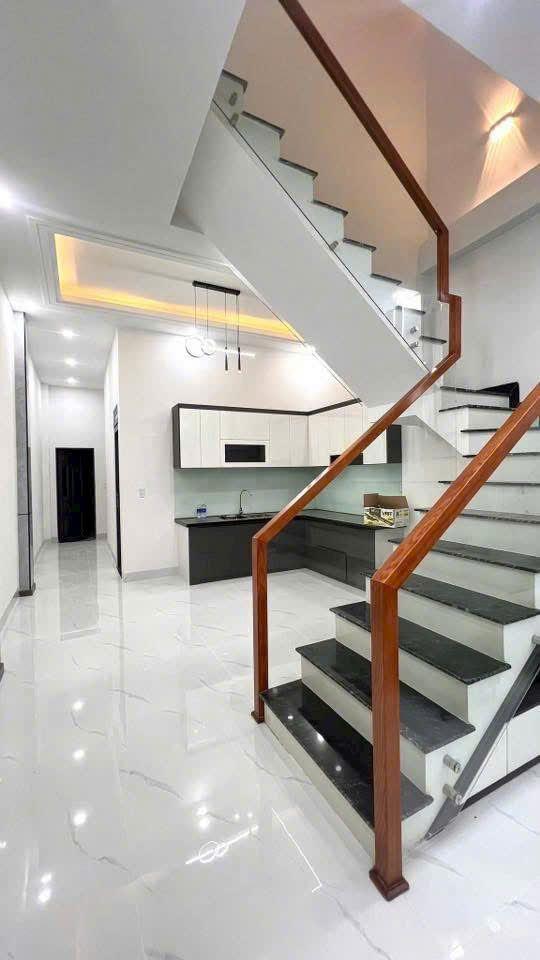 Bán nhà 1 trệt 1 lầu ngay chợ Bà Tri - tặng nội thất