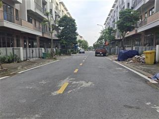 Bán nhanh nhà 75m2 nhà 5 tầng giá rẻ hơn trên sàn 150 triệu. tại vsip  từ sơn  bắc ninh