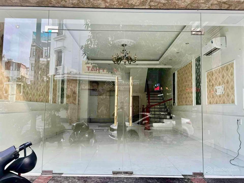 Chính chủ bán nhà 9 tầng 180m², mt 9 m  ngọc thụy, long biên  29 tỷ