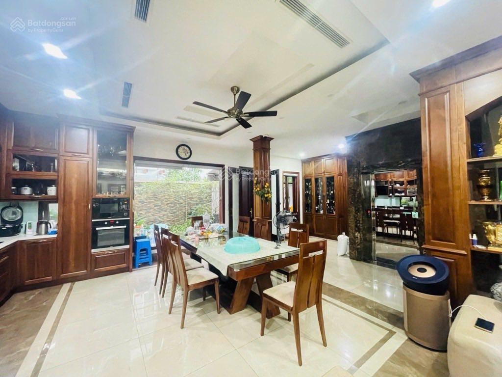 Chính chủ bán biệt thự ngọc thụy 4 tầng 310m2  khu vip long biên  nhỉnh 50 tỷ