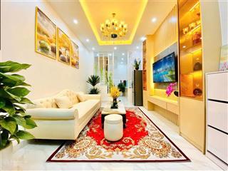 Nhà đẹp! hoàng sâm  gần phố  sát ô tô  4 tầng  nhiều tiện ích  giá tốt
