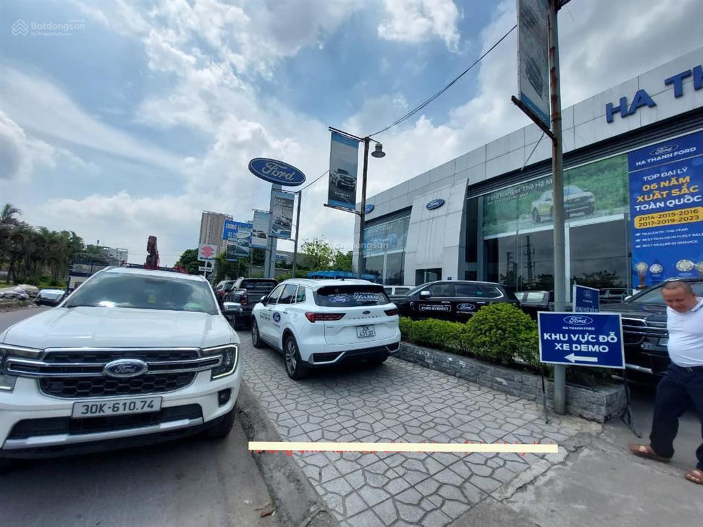 Bán toà nhà cụm cn lai xá dt đất 5000m2 xd 6 tầng, mt 63m, dòng tiền 20 tỷ/năm, giá chào cho có