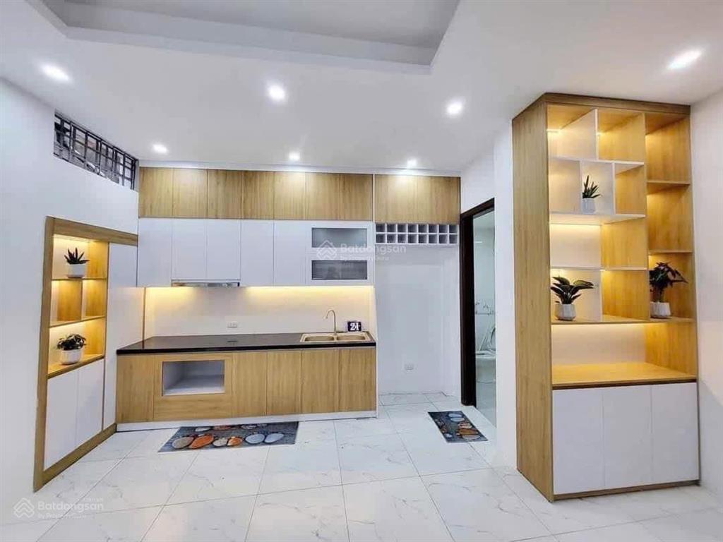 Bán nhà riêng tại mễ trì hạ, giá thỏa thuận, 34m2, 4pn, 4wc, pháp lý đầy đủ