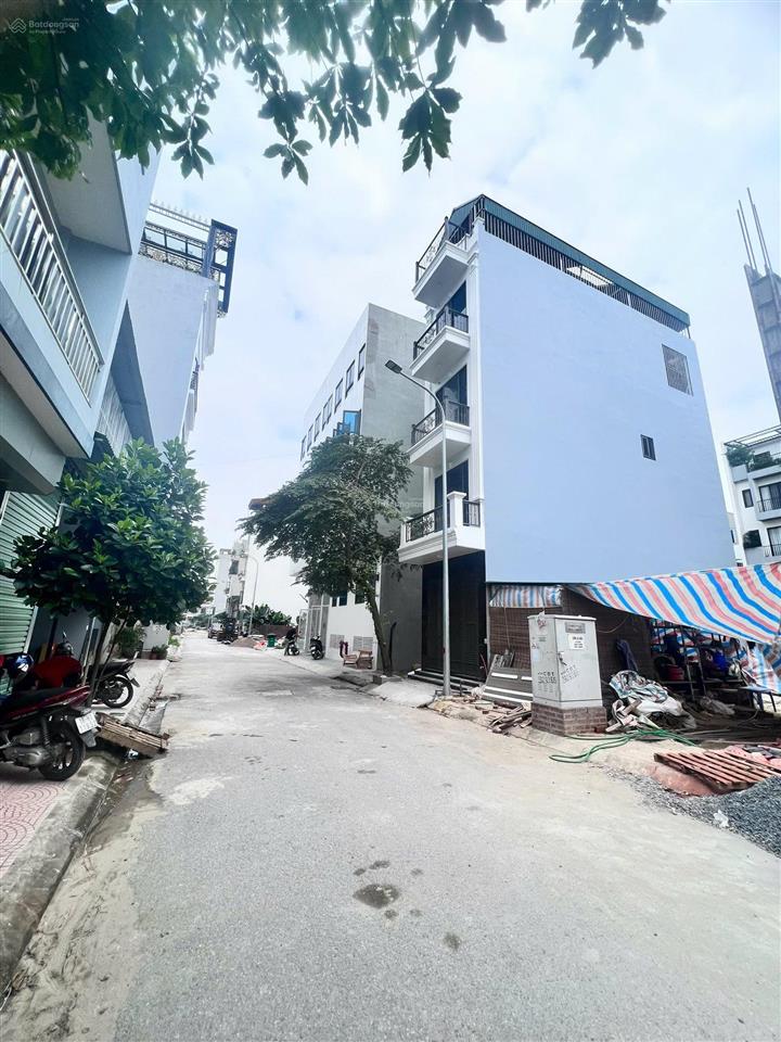 Nhà mới xây phân lô  ô tô tránh có vỉa hè, khu đô thị 6.9ha vân canh, full nội thất