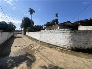 Bán lô đất 3 mặt tiền diện tích 560m2 thổ cư 200m2 mặt tiền chạy xung quanh tại yên bài tp hà nội