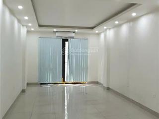 Chính chủ cho thuê nhà kv ngã tư vạn phúc tố hữu .hà đông. dt 138m2* 5tầng .mt 9m .giá 50tr.