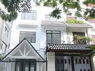 Cho thuê biệt thự cạnh aeon mall, dương nội, hà đông. dt 200m2*4 tầng + hầm. mt 10m. giá 40tr