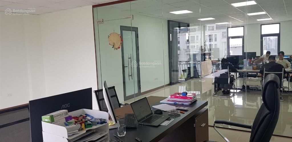 Cho thuê sàn văn phòng ngay tháp đồng hồ, kđt văn phú. dt 100m2. giá 11 triệu. 0987 497 ***