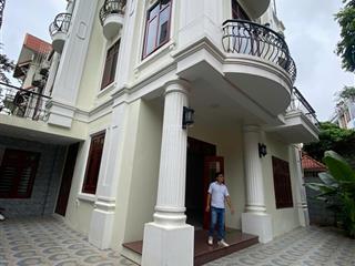 Cho thuê biệt thự tố hữu , vạn phúc mới 100% . dt 200m2*4 tầng + hầm. đh âm trần .  0987 497 ***.