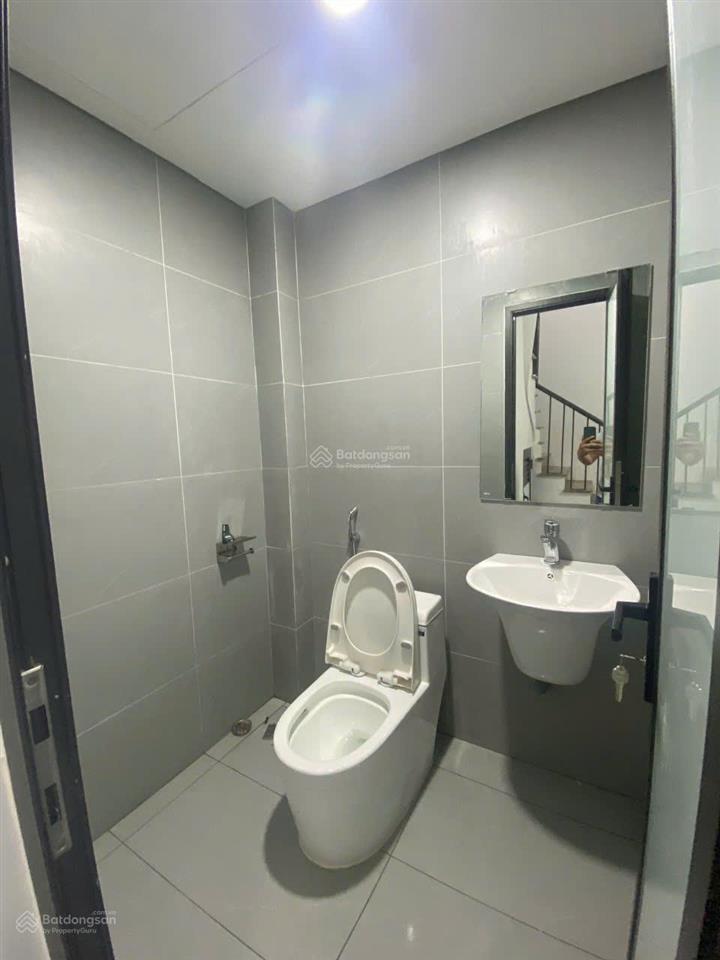 Cho thuê biệt thự mới 100% cạnh aeon mall, dương nội, hđ. dt 180m2*4 tầng . mt 10m. giá 40 tr