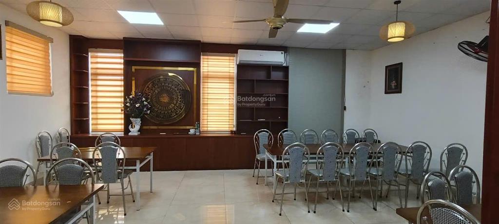 Cho thuê biệt thự mới 100% cạnh aeon mall, dương nội, hđ. dt 180m2*4 tầng . mt 10m. giá 40 tr