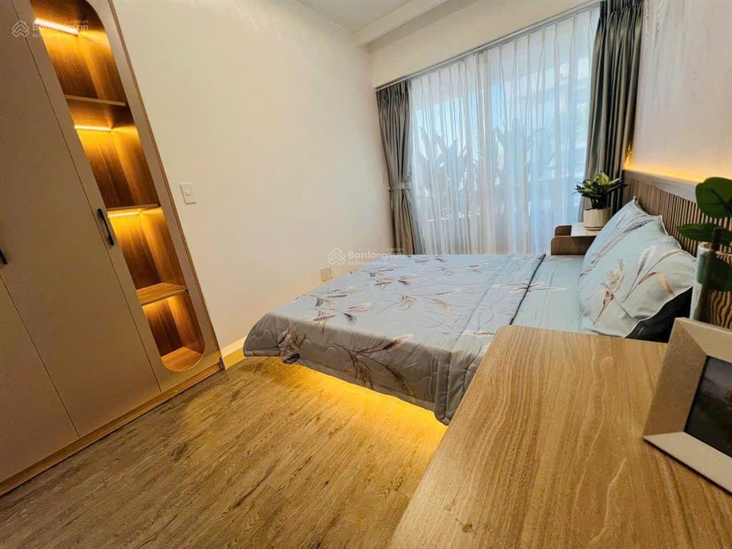 Bán căn hộ sunrise city 129m2, 3pn, 2wc. có sổ hồng. giá 9.8 tỷ tl.  0937 436 *** m tâm