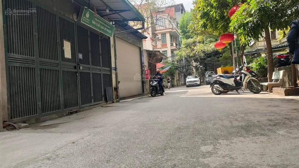 Bán nhà xe hơi tránh ngõ 152 võ chí công  tt  bộ giáo dục. dt 70m2 mt 6m, giá 24.5 tỷ