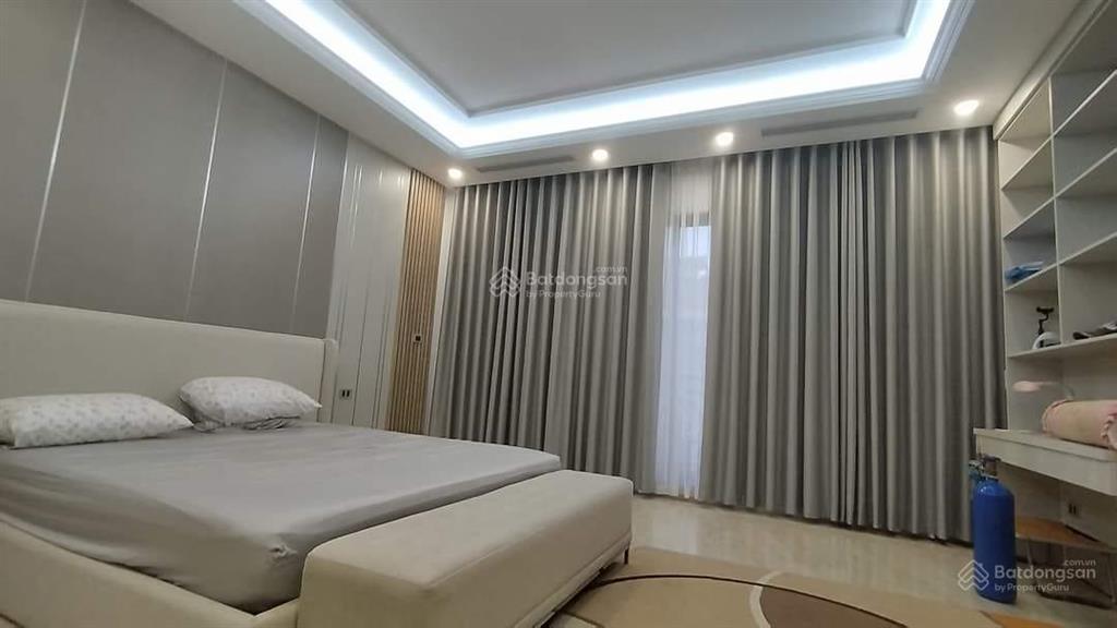 Chủ nhà xuất cảnh bán nhà mới phân lô  ga ra nguyễn thị định. dt 60m2. 5 tầng. 6 tầng thang máy