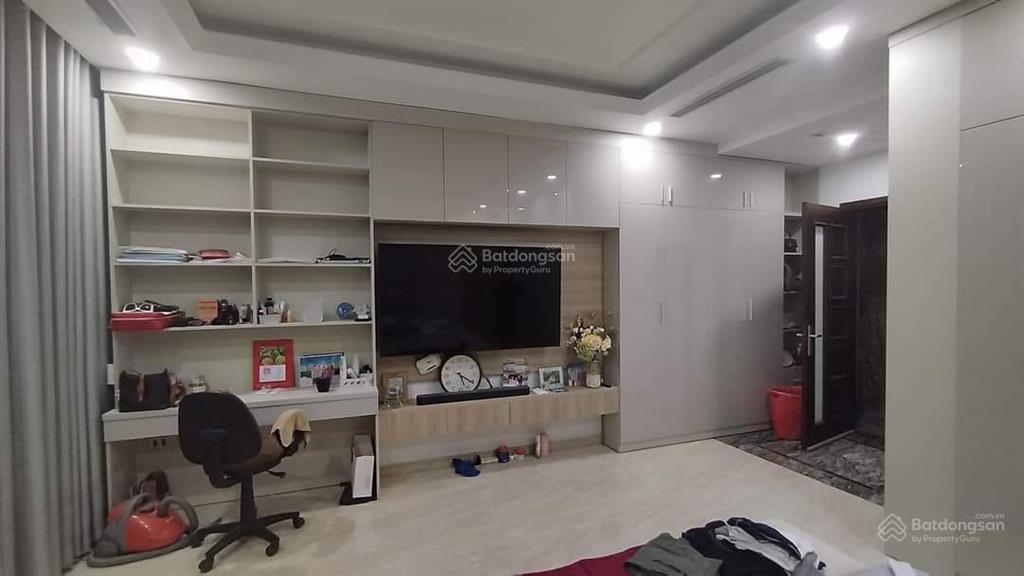 Chủ nhà xuất cảnh bán nhà mới phân lô  ga ra nguyễn thị định. dt 60m2. 5 tầng. 6 tầng thang máy