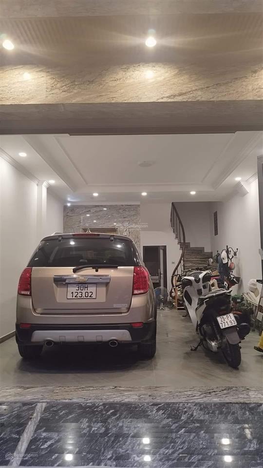 Chủ nhà xuất cảnh bán nhà mới phân lô  ga ra nguyễn thị định. dt 60m2. 5 tầng. 6 tầng thang máy