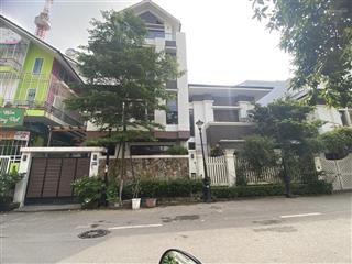 Cho thuê liền kề lô góc khu đô thị dịch vọng. dt 110m2, 5 tầng. thông sàn, thang máy 60 tr/thg