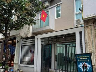 Cho thuê liền kề dự án a10 phố nguyễn xuân nham, cầu giấy. dt 75m2, 4 tầng 1 tum, mt 6m. giá 42tr