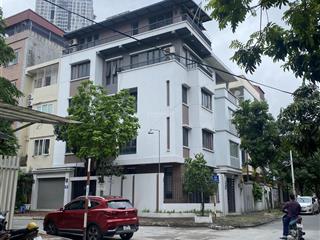 Cho thuê biệt thự khu đô thị mễ trì hạ. dt 130m2, 4 tầng, 1 tum, thang máy. giá 45 tr(thg)