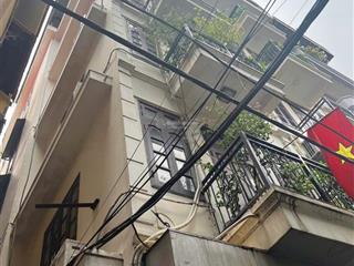 Cho thuê nhà riêng hoang ngân, cầu giấy. dt 80m2, 5 tầng, có gara oto, có thang máy. giá 30 tr(thg)