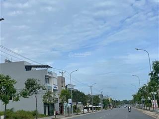 Cần bán lô đất 2 mặt tiền võ văn kiệt bà rịa .vị trí đất vàng. dt 5x50m giá chỉ 4 tỷ 890 triệu
