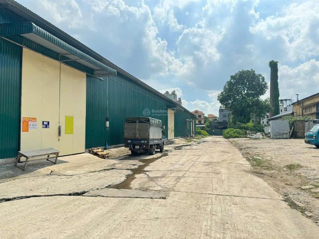 Cho thuê kho xưởng tại chèm, thụy phương 400m2 gần cầu thăng long