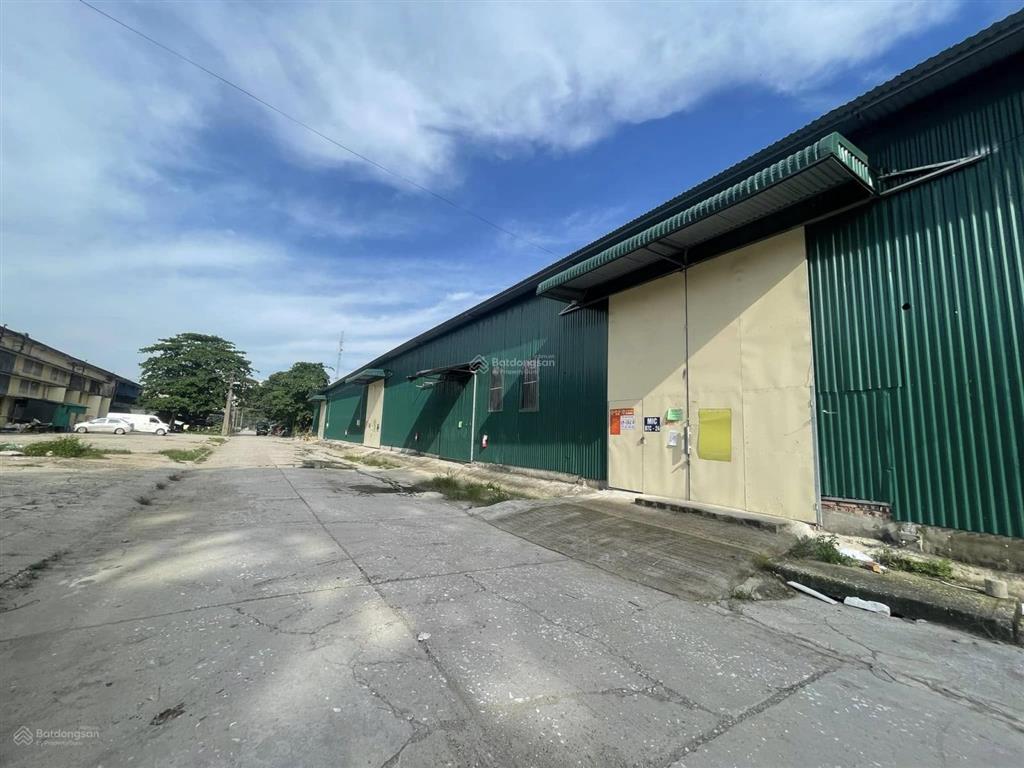 Cho thuê kho xưởng tại chèm, thụy phương 400m2 gần cầu thăng long
