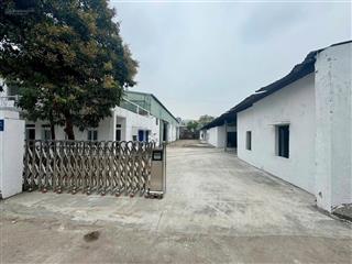 Cho thuê kho xưởng tại bến xe nước ngầm dt 300m2600m21000m2 vị trí đắc địa, giao thông thuận tiện