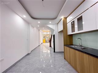 Bán gấp căn nhà 3 tầng tâm huyết. cát thuế, vân côn s40m2 oto cách 30m, cạnh chợ, trường học
