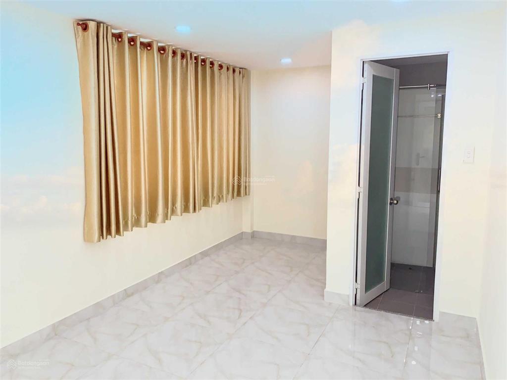 Tôi chính chủ định cư nước ngoài nên cần bán nhà phố 5x20m him lam q. 7, giá 24.5 tỷ.  0934 416 ***