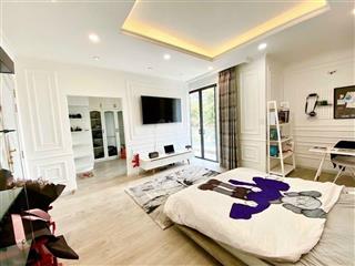 Cho thuê chính chủ biệt thự nhà phố dt 10x20m  8x18m kdc everrich 3 quận 7, view sông phú mỹ hưng