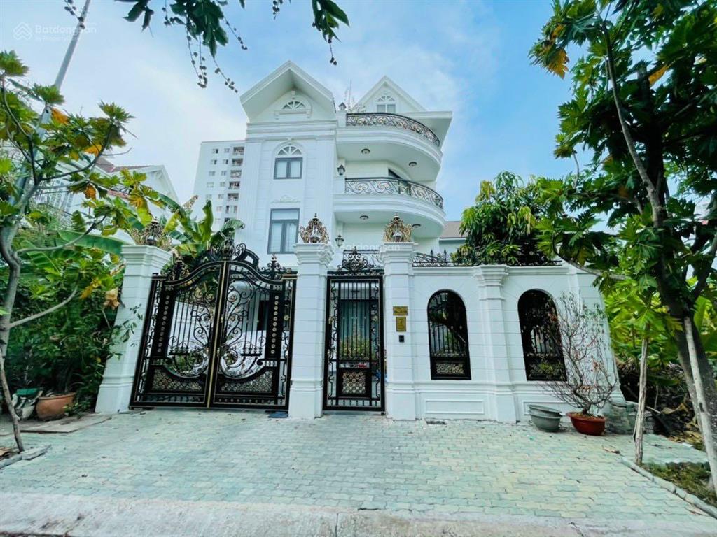 Chính chủ bán biệt thự & nhà phố kdc tấn trường quận 7, dt 8x18.5m giá 22 tỷ, trệt 3 lầu, sổ hồng