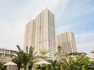 Em bình 0972 413 *** bán căn 1 ngủ lớn, giá đẹp tại green bay garden hùng thắng