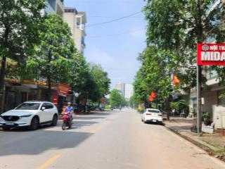 Yên phúc  văn quán  phân lô  vỉa hè. dt 65m2 xây 7 tầng thang máy, cực hợp lý. 16 tỷ thôi